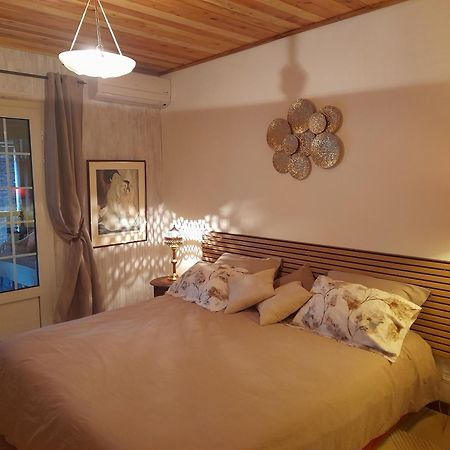 Le Val Rambaud Bed and Breakfast Saint-Denis Buitenkant foto